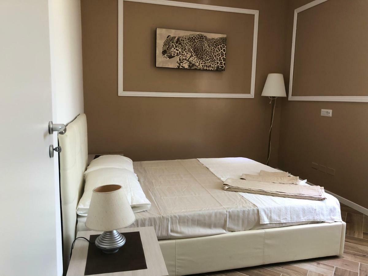 Camaldoli House Appartement Milaan Buitenkant foto